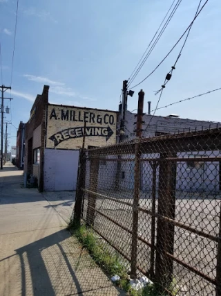 A Miller & Co, Inc. JunkYard in Peoria (IL) - photo 4