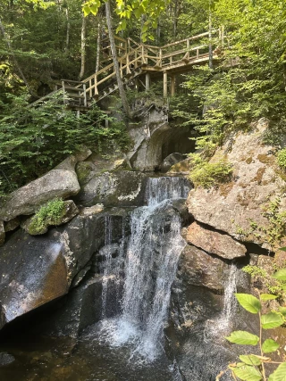 Lost River Gorge & Boulder Caves