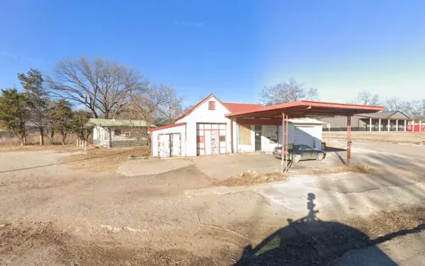 Sanders Auto & Wrecker - photo 3