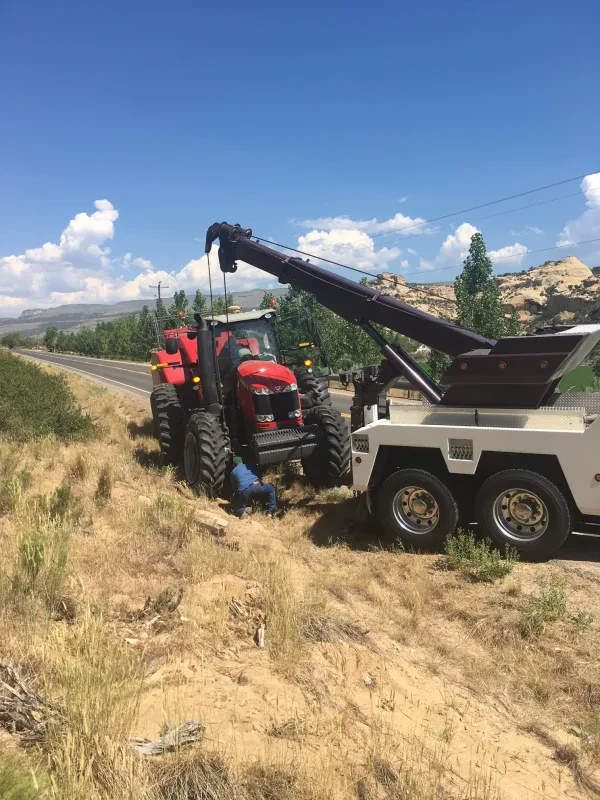 Advanced Towing and Auto - photo 4