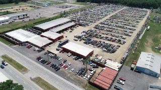 Veldman's Auto Parts, Inc. JunkYard in South Bend (IN) - photo 4