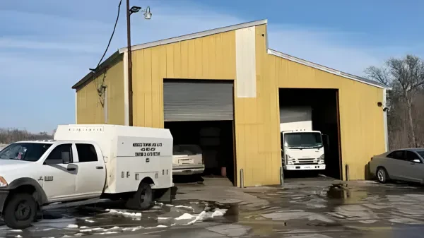 Huskies Towing and Auto - photo 2