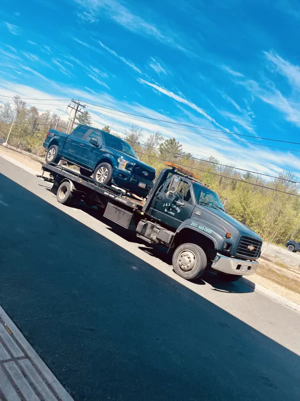 J & L Towing & Recovery - photo 2