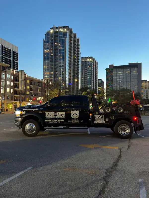 Tow-Ops Wrecker Service - photo 2