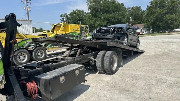 S & S Towing & Recovery - photo 2