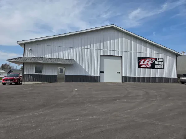 Lee Auto Body - photo 2