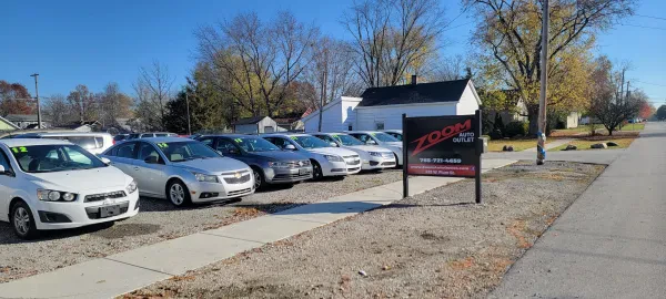 Zoom Auto Outlet - photo 2