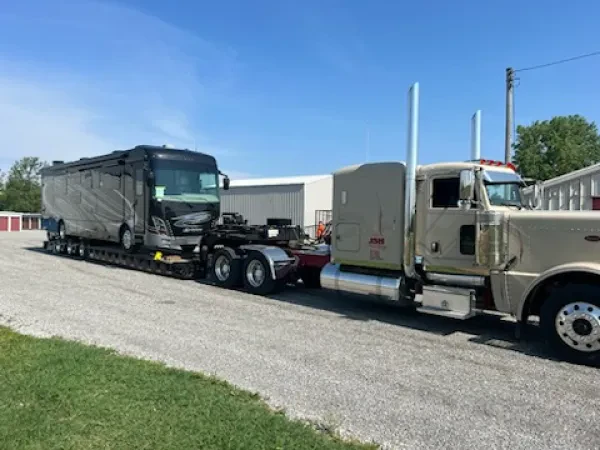 JSH Truck Repair & Towing - photo 2