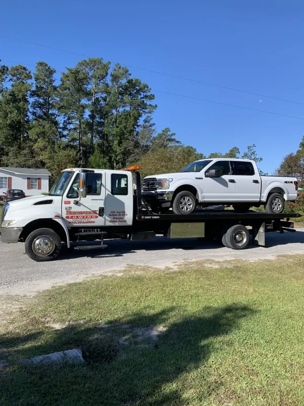 Brunswick Towing & Automotive Repairs - photo 3