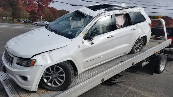 Cut Rate Towing @ Croces Auto Body - photo 2