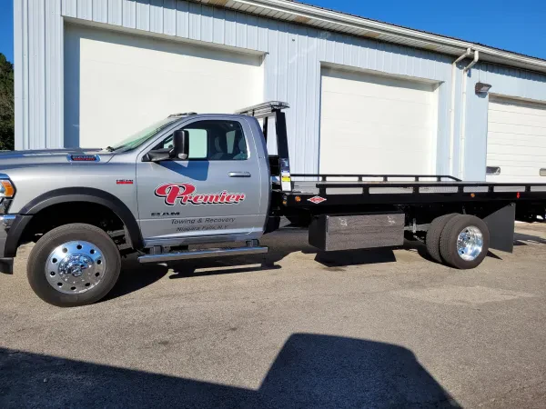 Premier Towing - photo 4