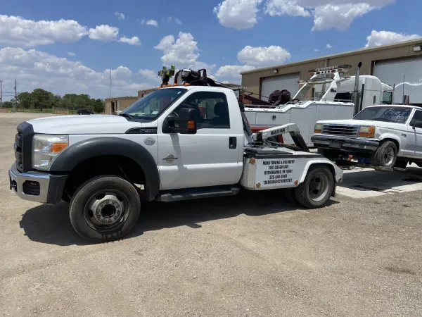Maxx Towing & Recovery - photo 2
