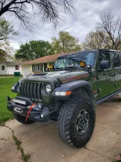 Smith's Automotive Repair