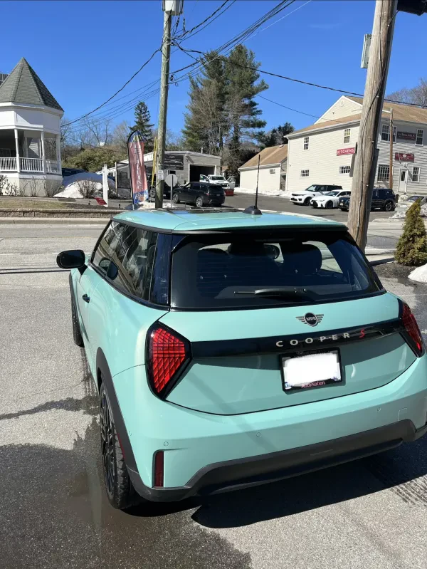 Baccari's Auto Body - photo 3