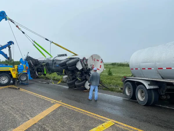 ASAP Towing & Heavy Duty Semi Truck Wrecker - photo 4