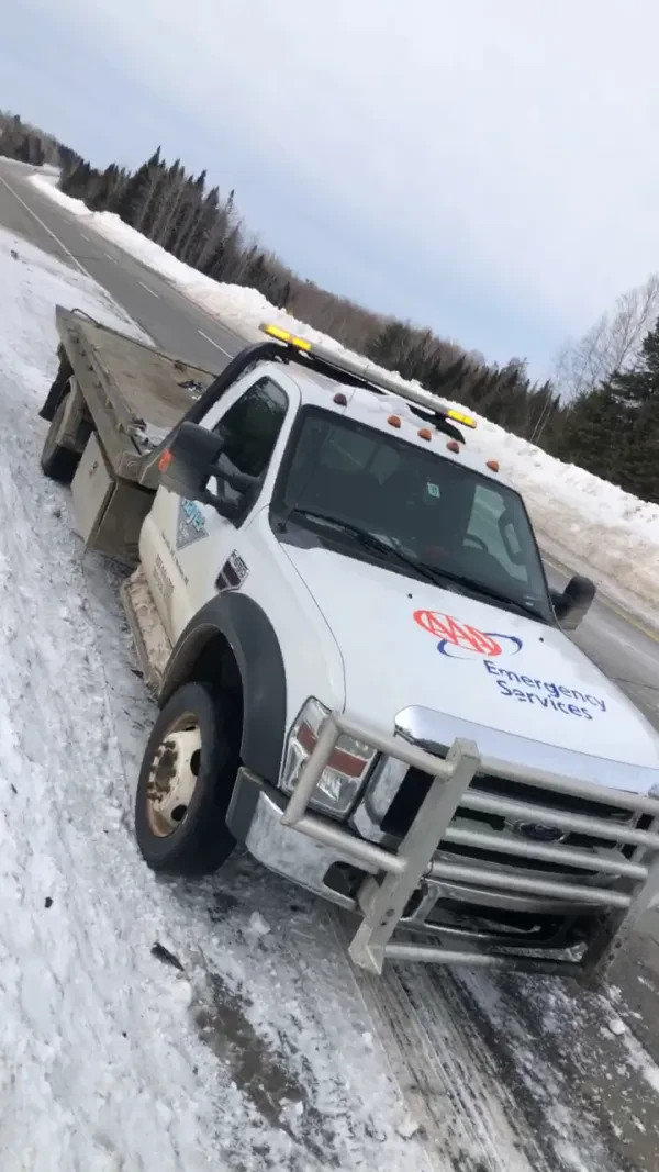 Hayes Wrecker Service - photo 2