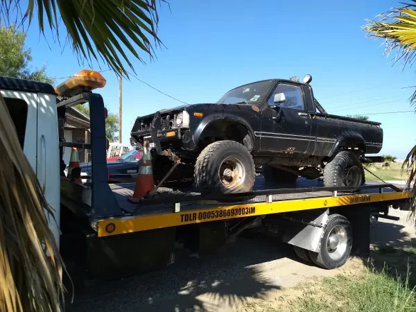 Cardenas Body Shop & Wrecker Service - photo 3