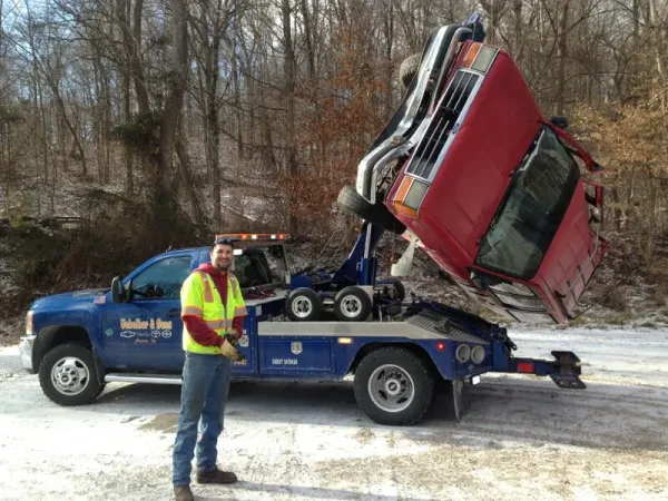Uebelhor Towing & Wrecker Service 24 Hour - photo 3