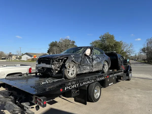 Action Towing & Recovery - photo 2