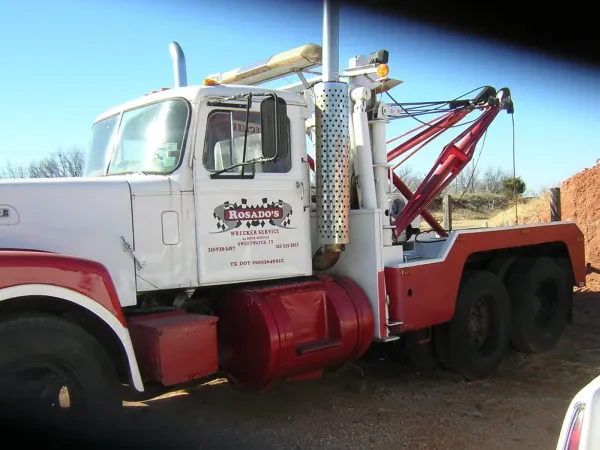 Rosado's Wrecker Service and Auto Repair Shop - photo 3
