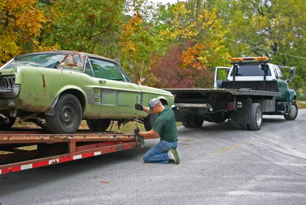 Carr's Body Shop Towing & Recovery - photo 3
