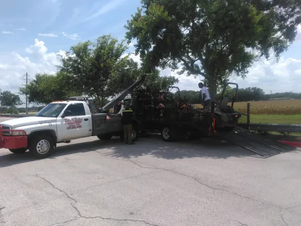 Robert's Rapid Response Towing - photo 3