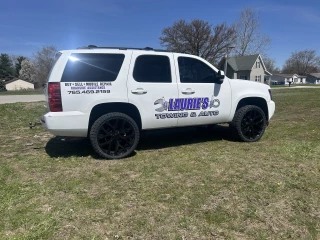 Lauries Towing and Auto