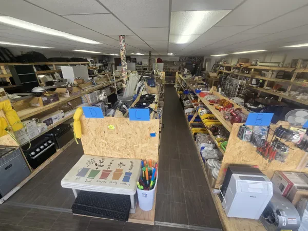 Lakeside Home & RV Surplus, Salvage & More - photo 2