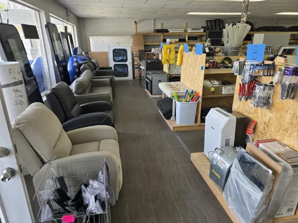 Lakeside Home & RV Surplus, Salvage & More - photo 3