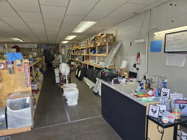 Lakeside Home & RV Surplus, Salvage & More - photo 4