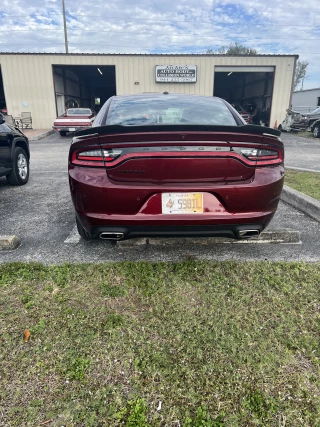 Jackie's Auto Body Inc