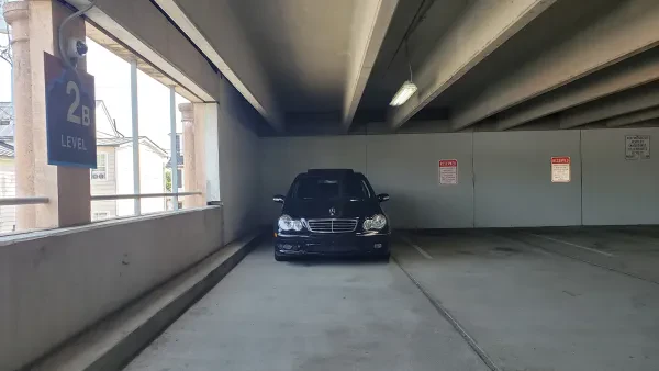 Public Parking - photo 3