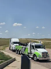 Little tornado towing and recovery Kimball