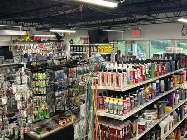 Collinsville Auto & Truck Parts LLC - photo 4
