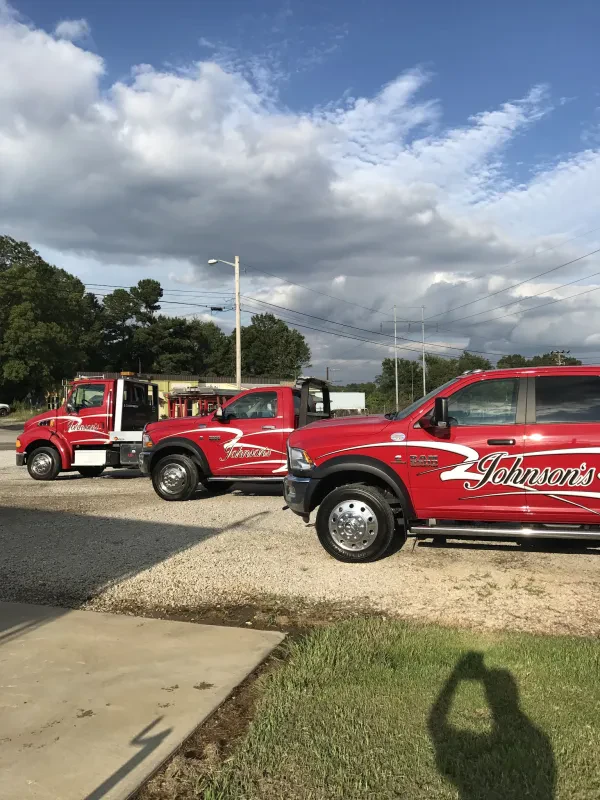 Johnson's Wrecker Service LLC - photo 3