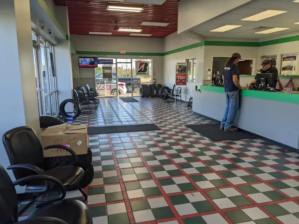 Plaza Tire Service - photo 3