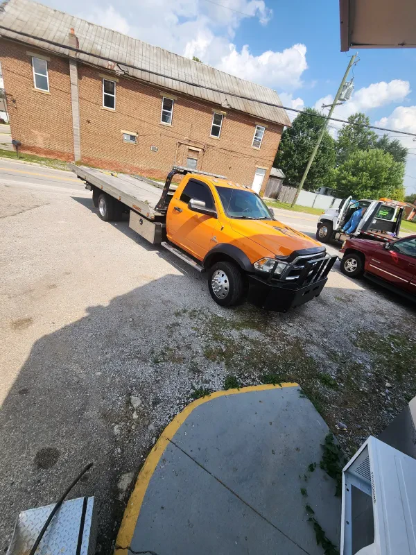 Cwr Towing & Repair - photo 4