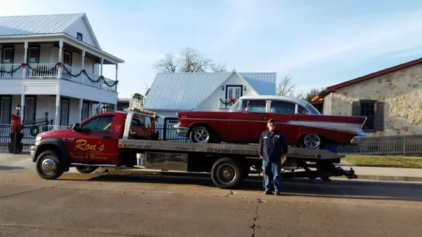 Ron's Towing & Recovery - photo 4