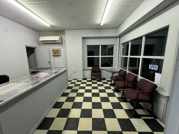 In & Out Autocare - photo 2