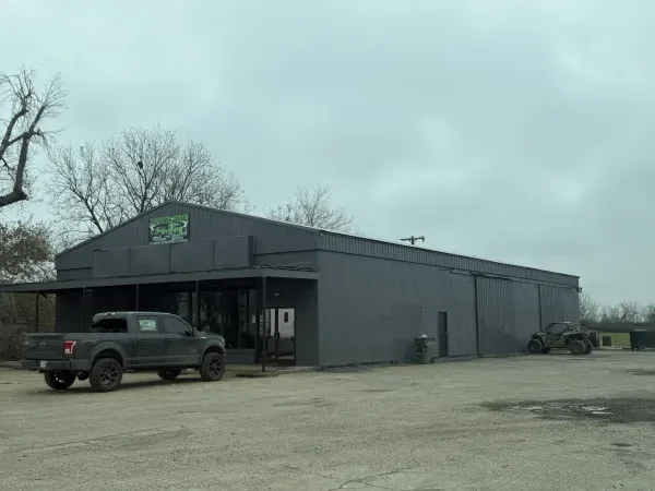 J & H diesel & tire repair - photo 2