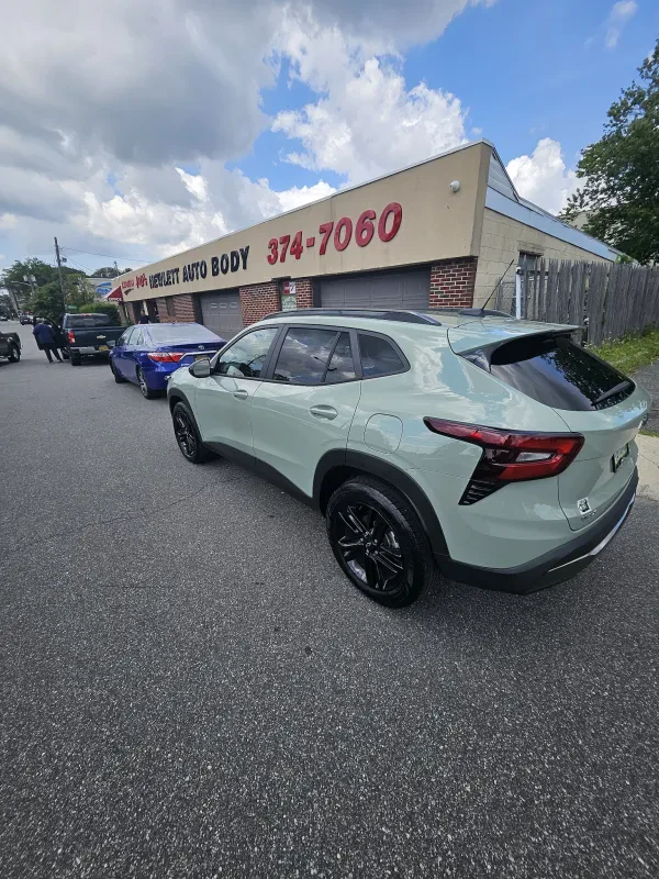 Hewlett Auto Body - photo 4