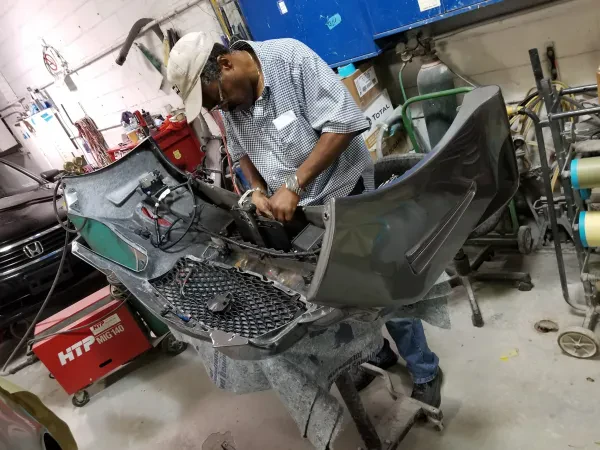 Champion Automobile Body - photo 4