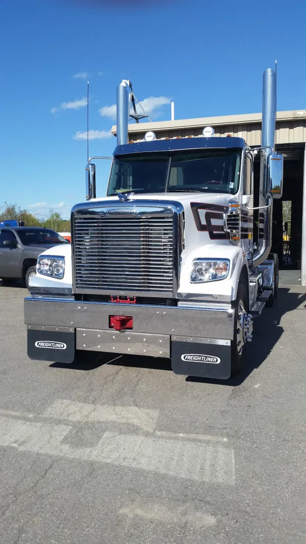 Freightliner of Maine Inc. - photo 4
