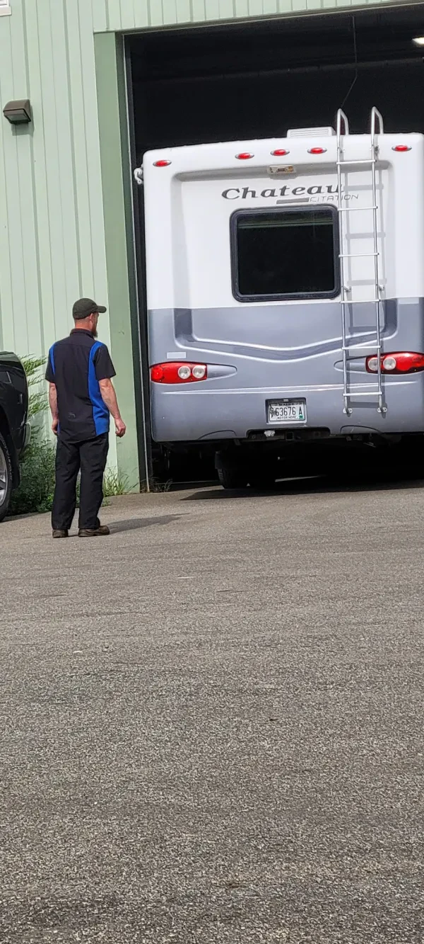 Bennett Auto Center - photo 4