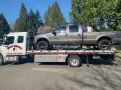 Skip's Everett Towing