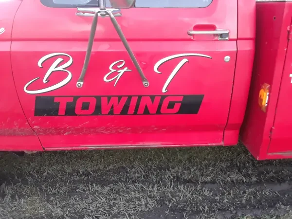 B&T TOWING - photo 2