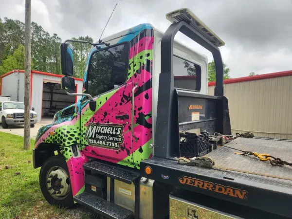 Mitchell's Towing Service Inc - photo 3