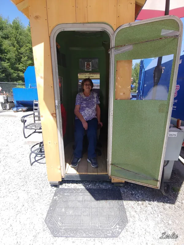 Cashiers Staffed Recycle Center - photo 2