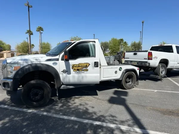 Castillos Southwest Towing - photo 2