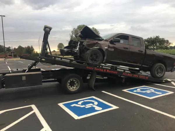Avery Towing and Recovery - photo 4